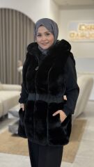 YAQA HAKİKİ KÜRK RİBANALI DERİ DETAYLI YELEK SİYAH