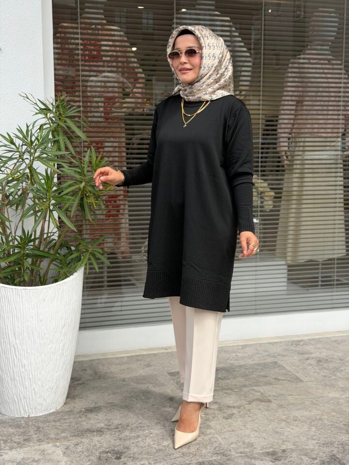 KADO MERSERİZE KOL VE ETEK UCU SİM DETAYLI TUNİK SİYAH
