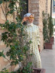 YAĞ YEŞİL- BEYAZ PUANTİYELİ TAKIM