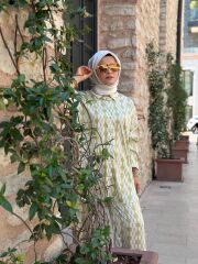 YAĞ YEŞİL- BEYAZ PUANTİYELİ TAKIM