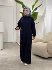 ESRA DAĞLIOĞLU TAŞLI TAKIM LACİVERT