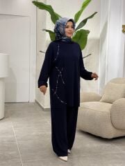 ESRA DAĞLIOĞLU TAŞLI TAKIM LACİVERT