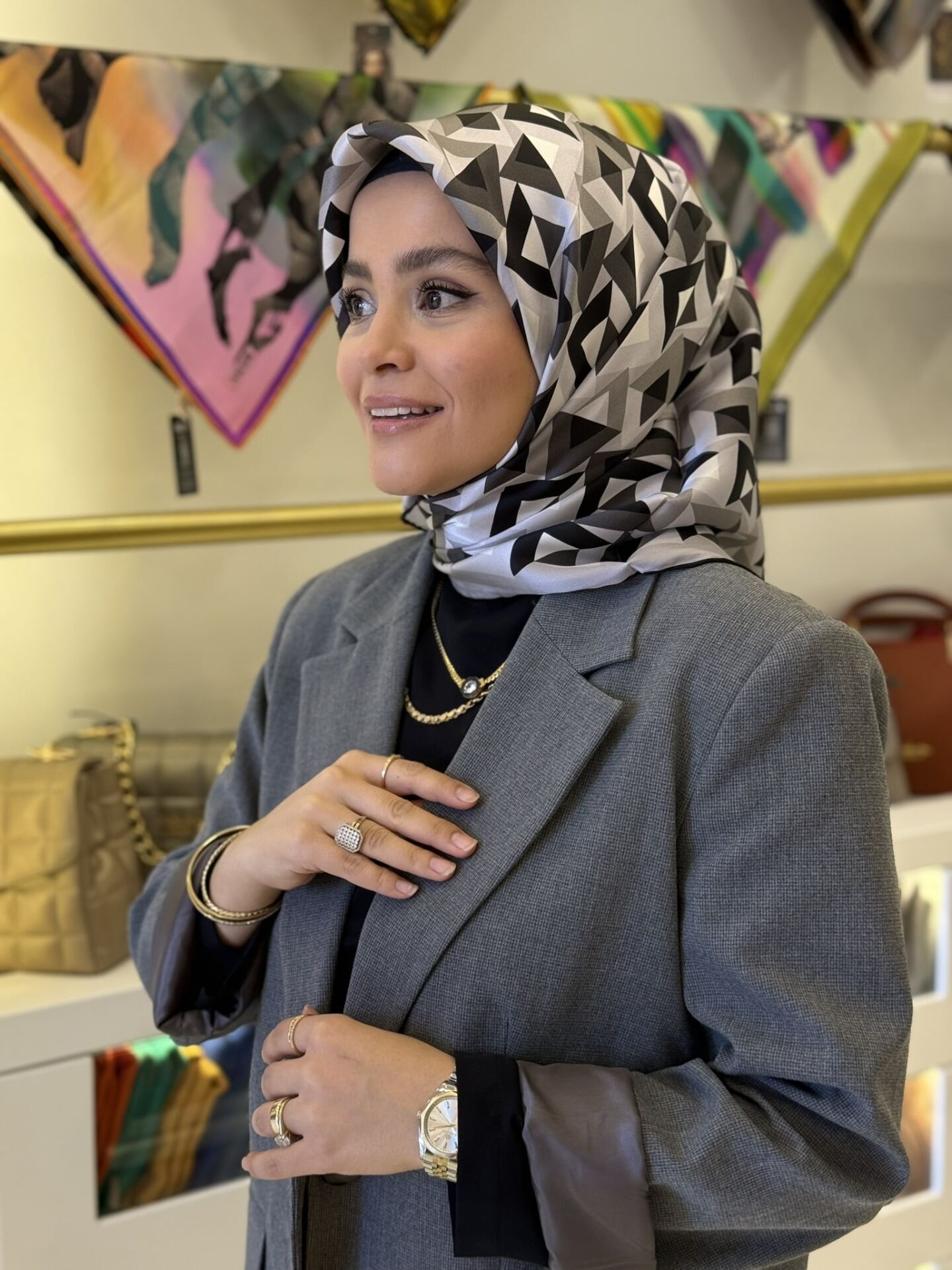 LA BOUTİQUE SURA İPEK EŞARP