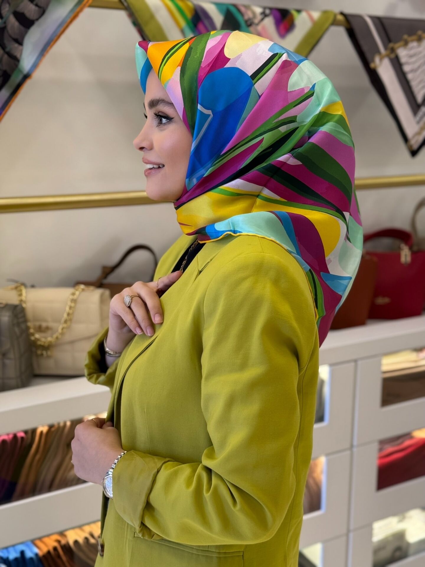 LA BOUTİQUE SURA İPEK EŞARP