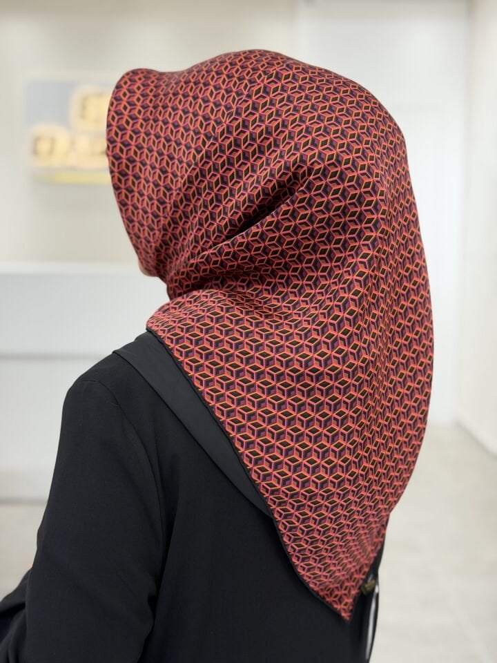 AKER SURA İPEK EŞARP