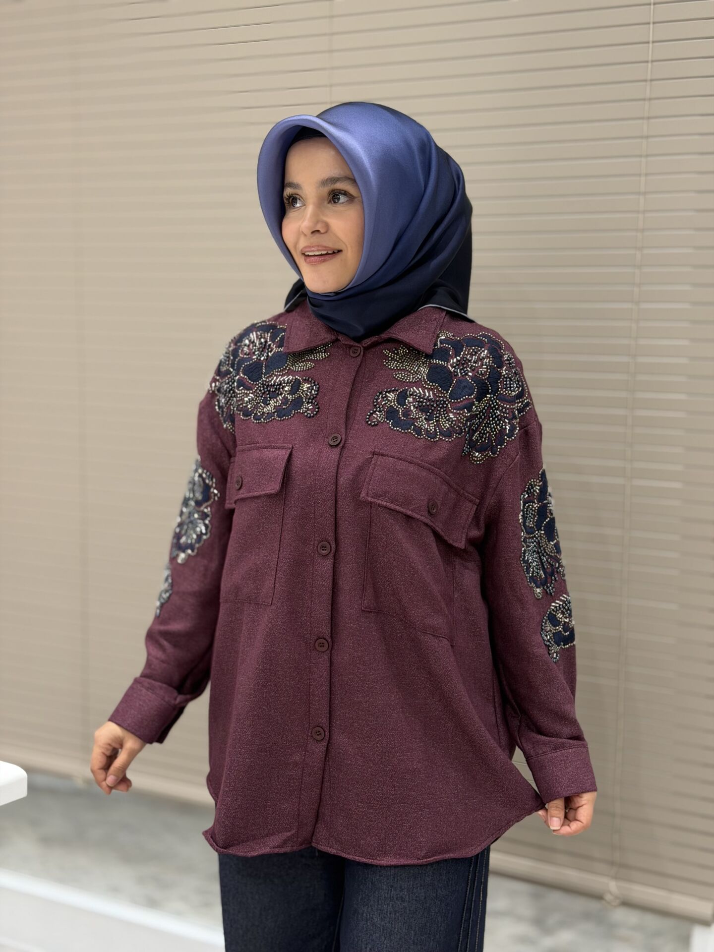 ESRA DAĞLIOĞLU KAŞE TAŞLI GÖMLEK BORDO