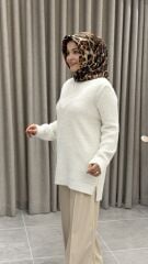 TIĞ TRİKO V YAKA KAZAK KREM