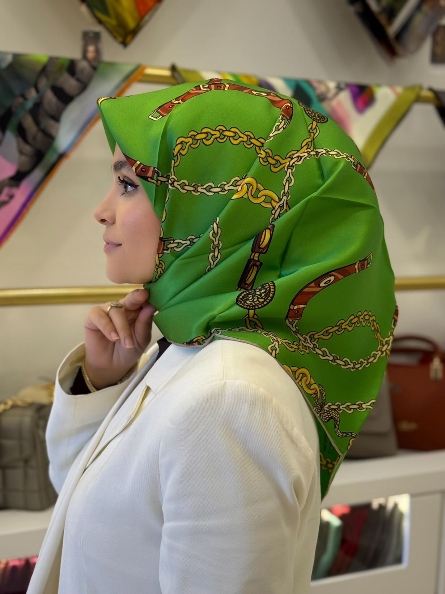 LA BOUTİQUE SURA İPEK EŞARP