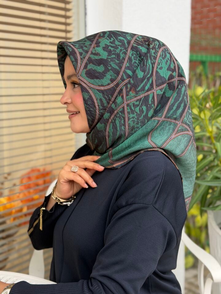 YAZ/GÜZ SERİSİ EŞARP
