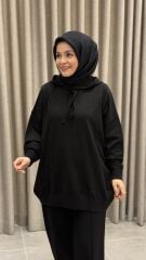 TIĞ TRİKO ARKASI TAŞ YAZI BASKILI KAPİŞONLU BLUZ