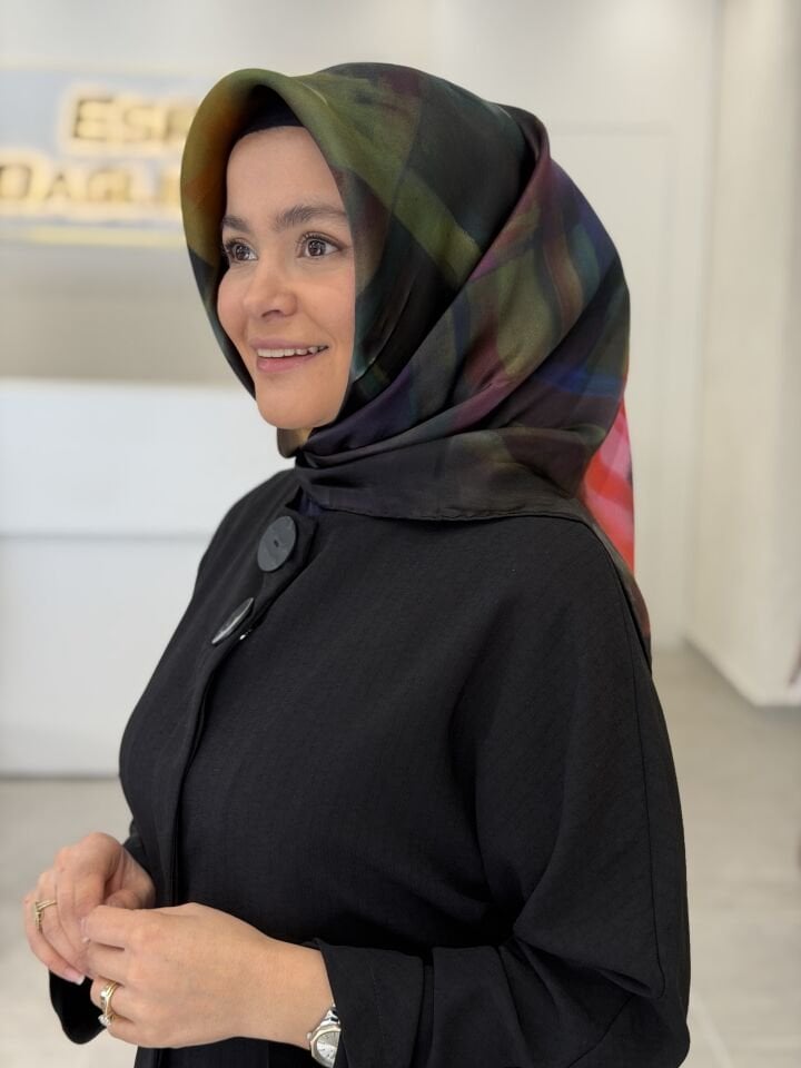 AKER SURA İPEK EŞARP