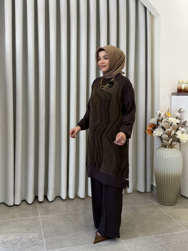 İPEK CUPRA KOMBİNLİ OYSHO PANTOLONLU TAKIM KAHVERENGİ