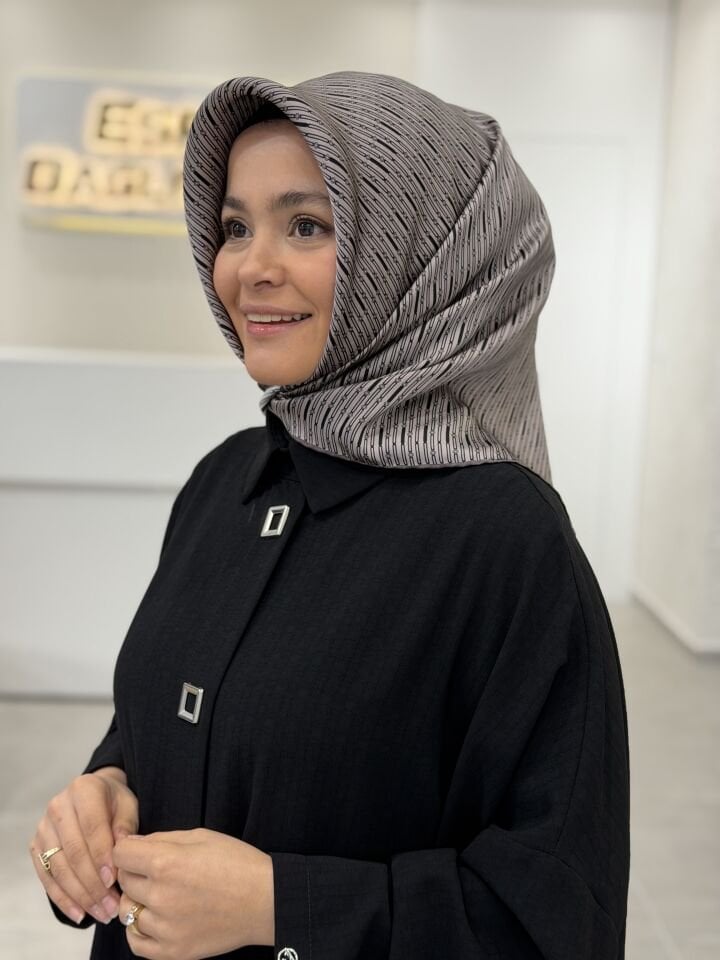 AKER SURA İPEK EŞARP