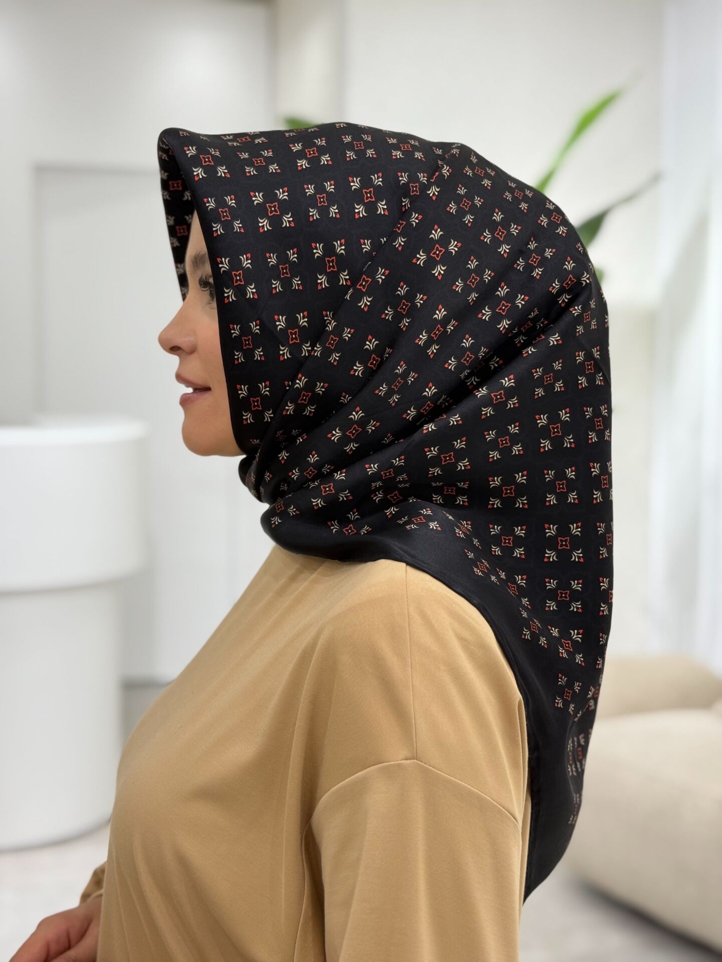 LA BOUTİQUE SURA İPEK EŞARP