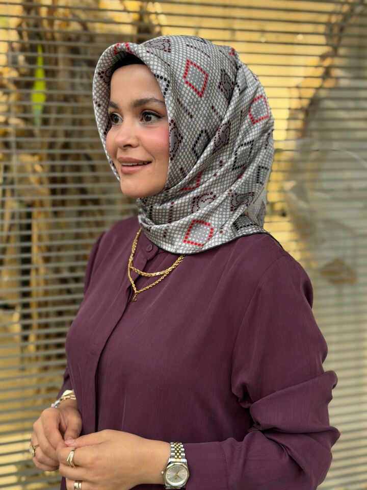 AKER SURA İPEK EŞARP