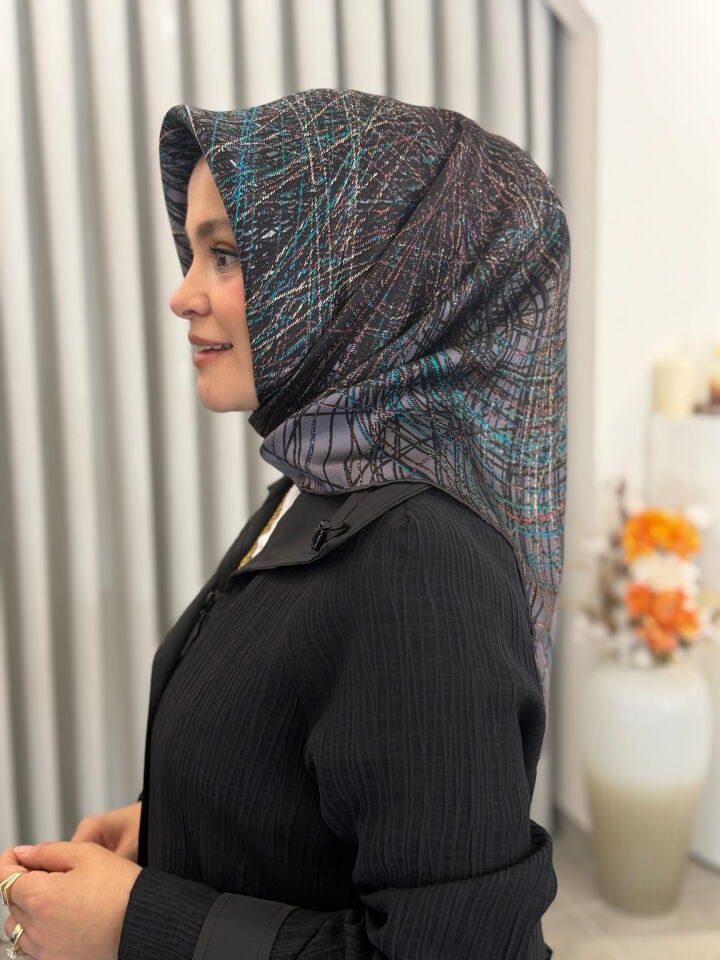 AKER SURA İPEK EŞARP