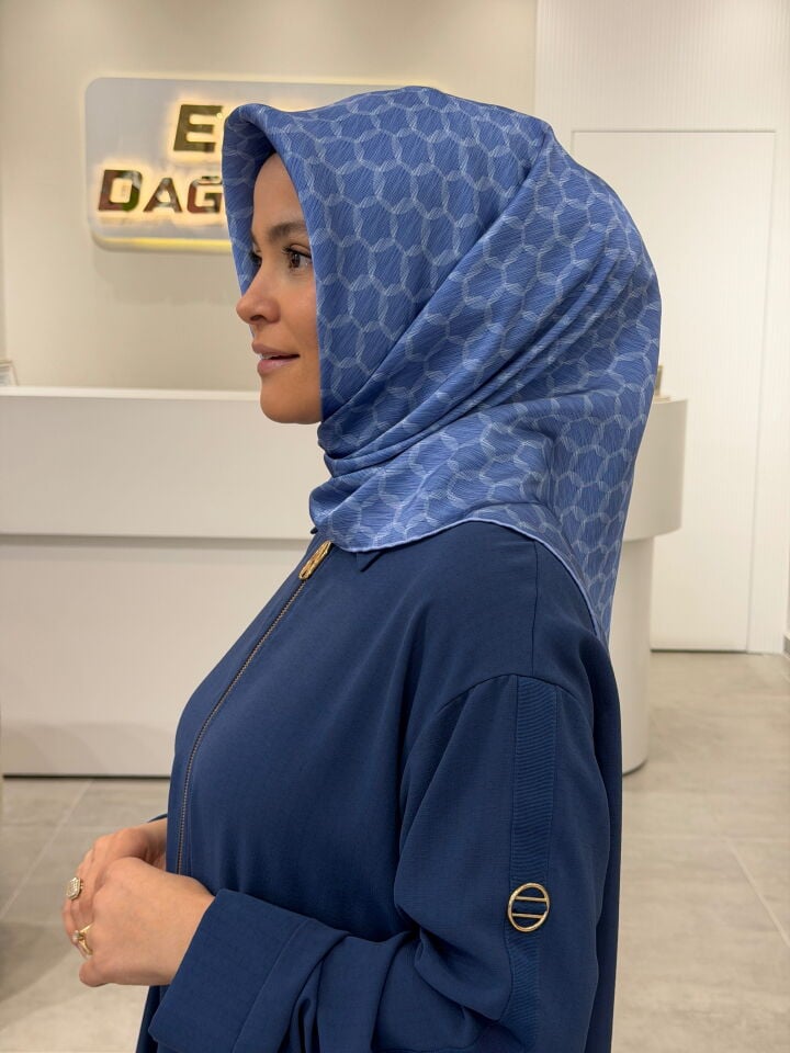 AKER SURA İPEK EŞARP