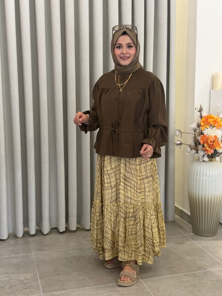 ARMİNE TREND DESENLİ ETEKLİ TAKIM KAHVERENGİ