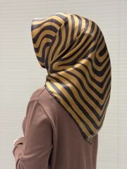 LA BOUTİQUE SURA İPEK EŞARP