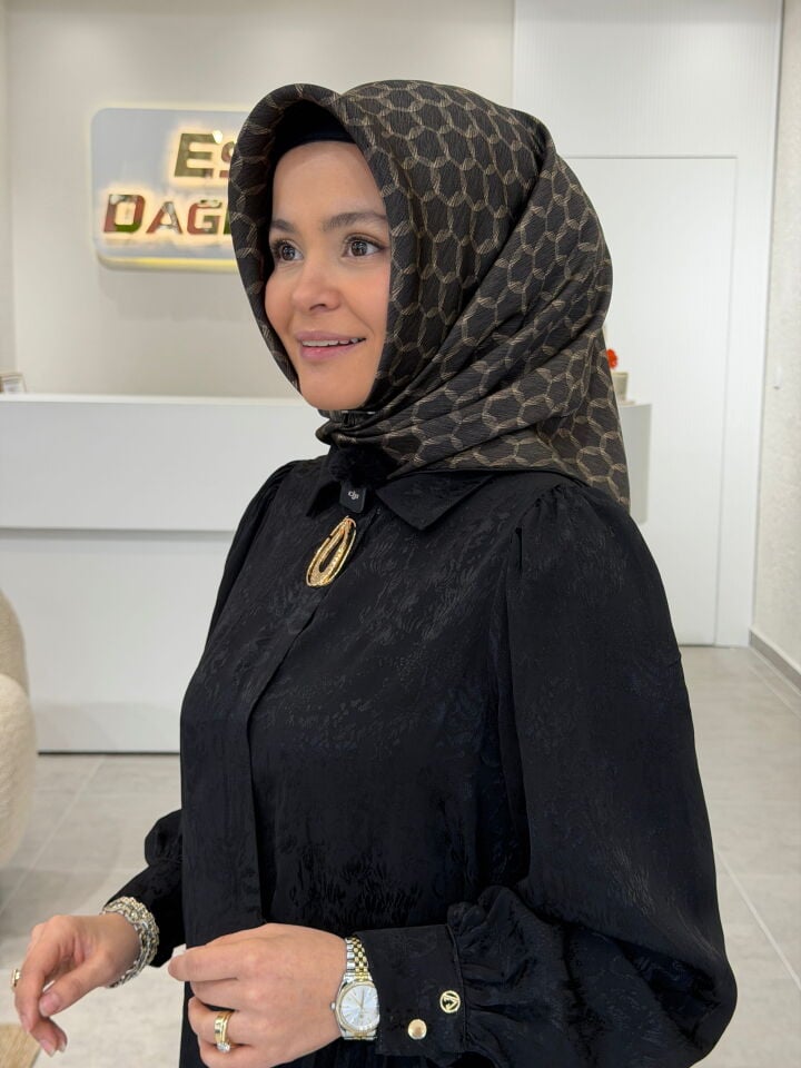 AKER SURA İPEK EŞARP