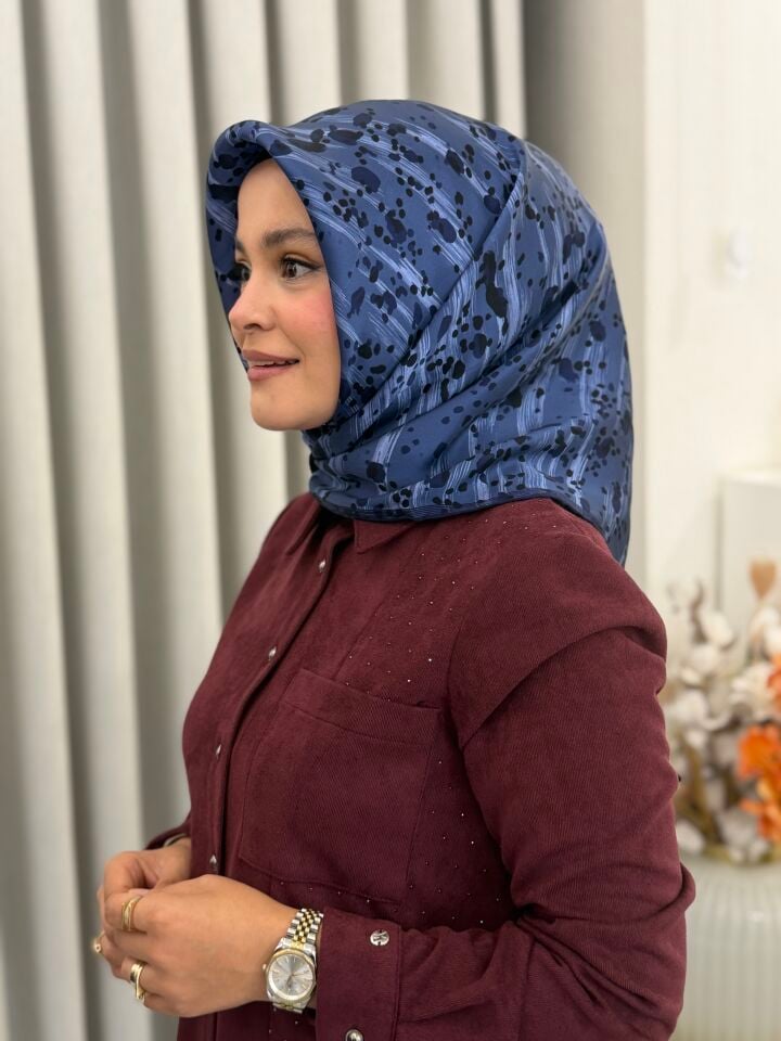 AKER SURA İPEK EŞARP