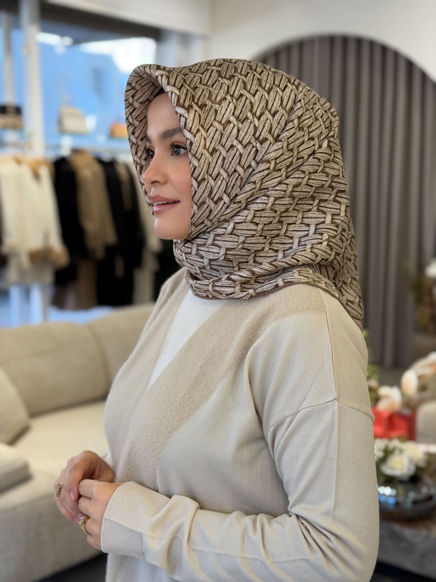 LA BOUTİQUE SURA İPEK EŞARP