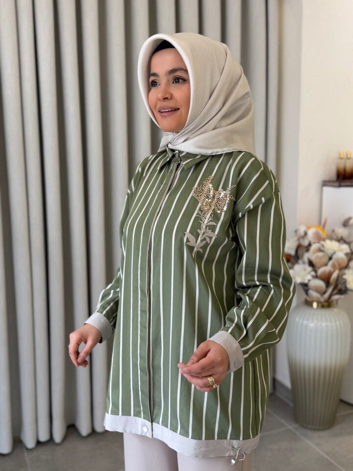 TIĞ TRİKO NAKIŞ VE BONCUK İŞLEMELİ ÇİZGİLİ GÖMLEK YEŞİL