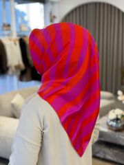 LA BOUTİQUE SURA İPEK EŞARP