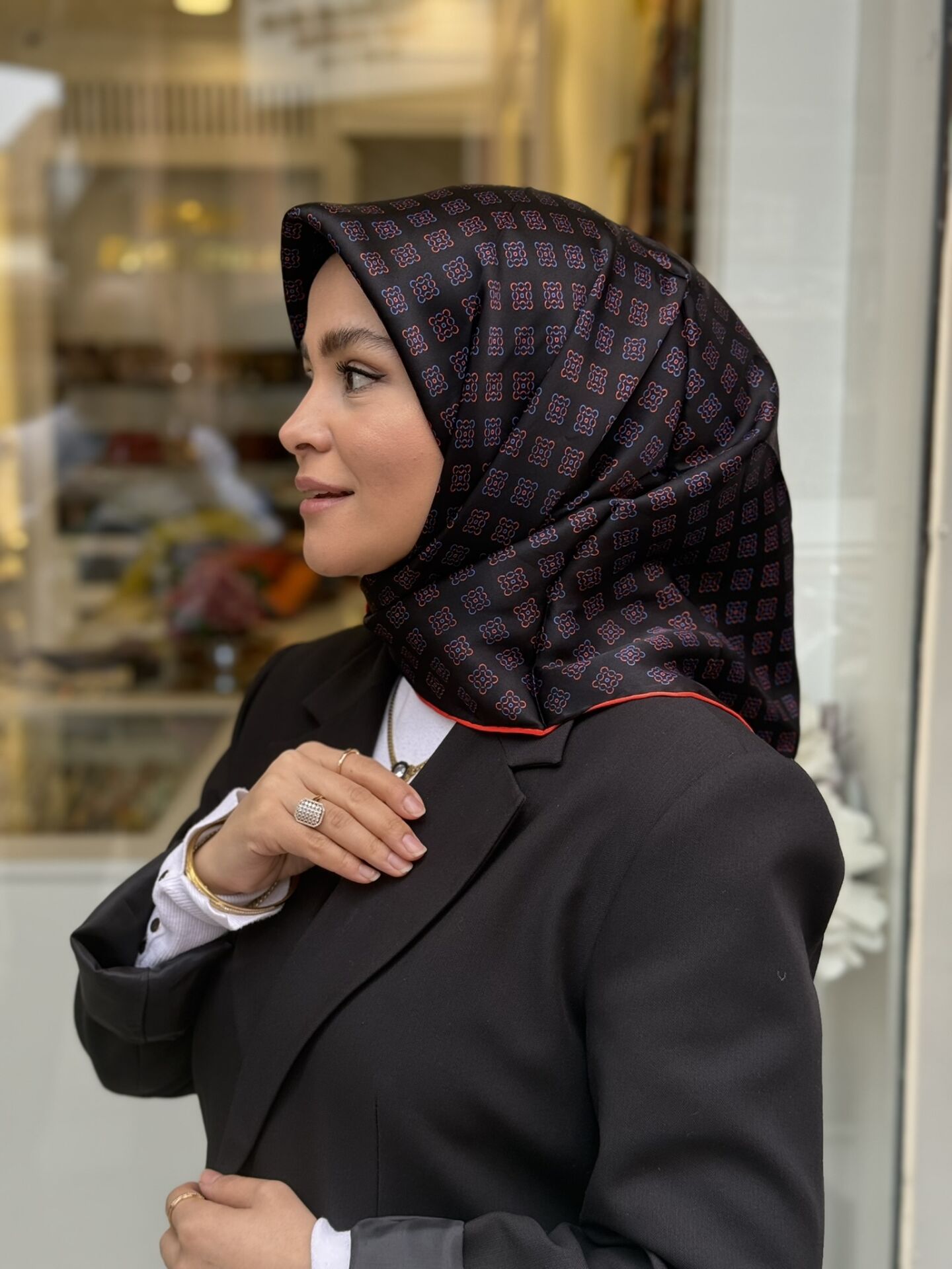 LA BOUTİQUE SURA İPEK EŞARP