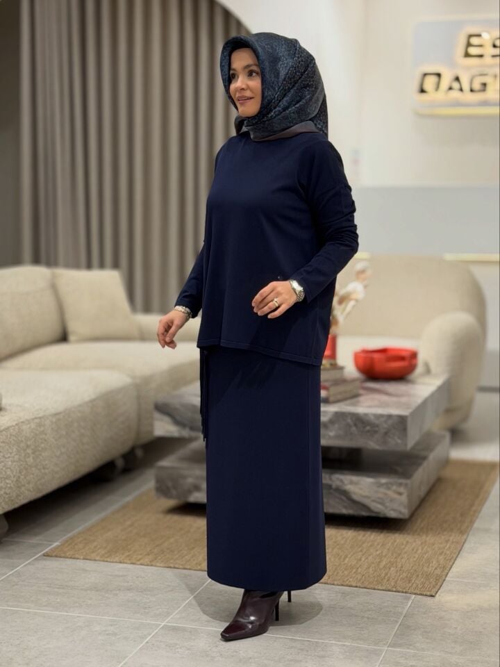 TIĞ TRİKO PÜSKÜL DETAYLI RAYON ETEKLİ TAKIM LACİVERT