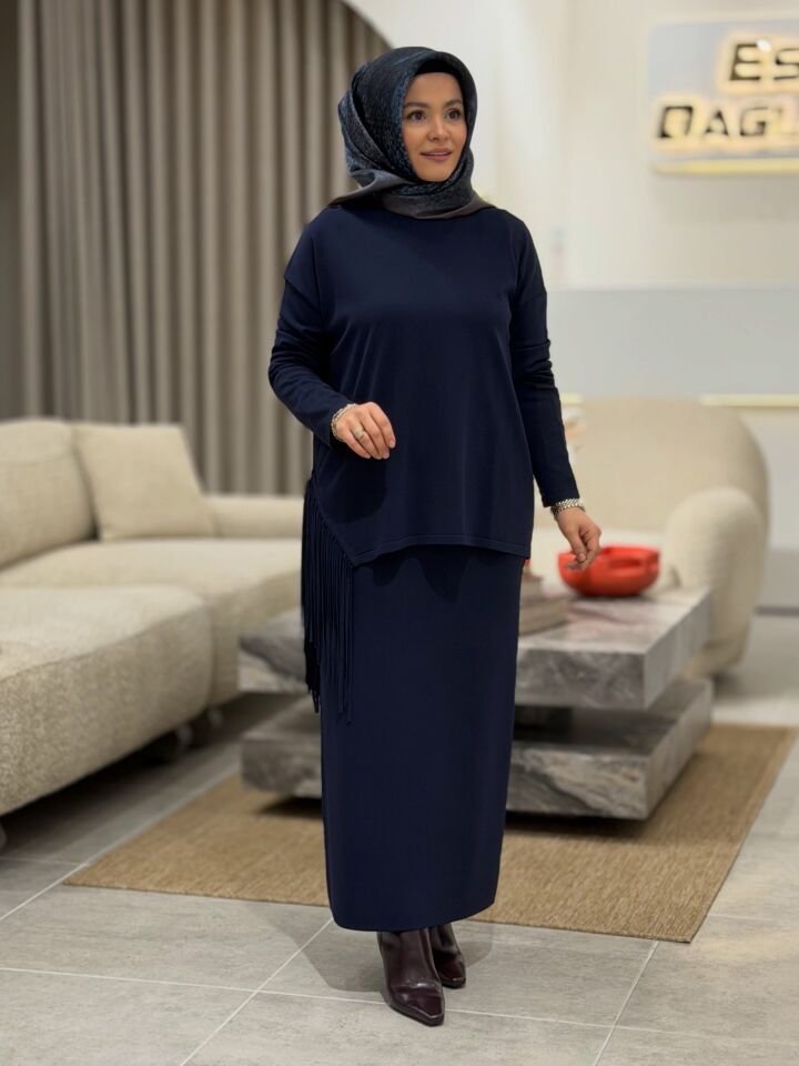 TIĞ TRİKO PÜSKÜL DETAYLI RAYON ETEKLİ TAKIM LACİVERT