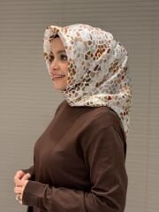 LA BOUTİQUE SURA İPEK EŞARP