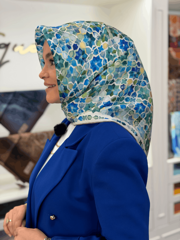 LA BOUTİQUE SURA İPEK EŞARP