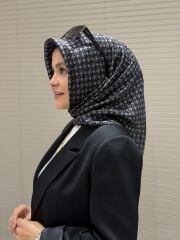 AKER SURA İPEK EŞARP