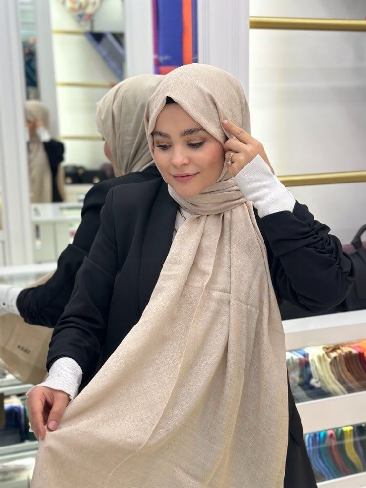 AKER MONOGRAM JAKAR ŞAL