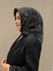 AKER SURA İPEK EŞARP