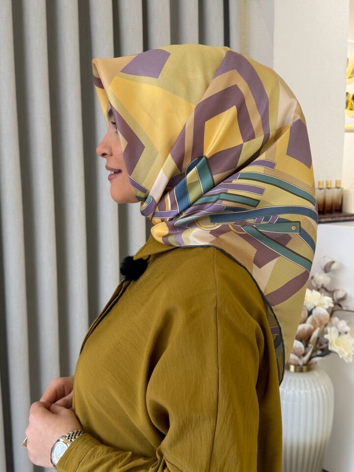 BELLİ TWİLL İPEK EŞARP