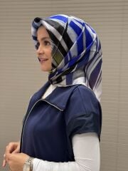 AKER SURA İPEK EŞARP