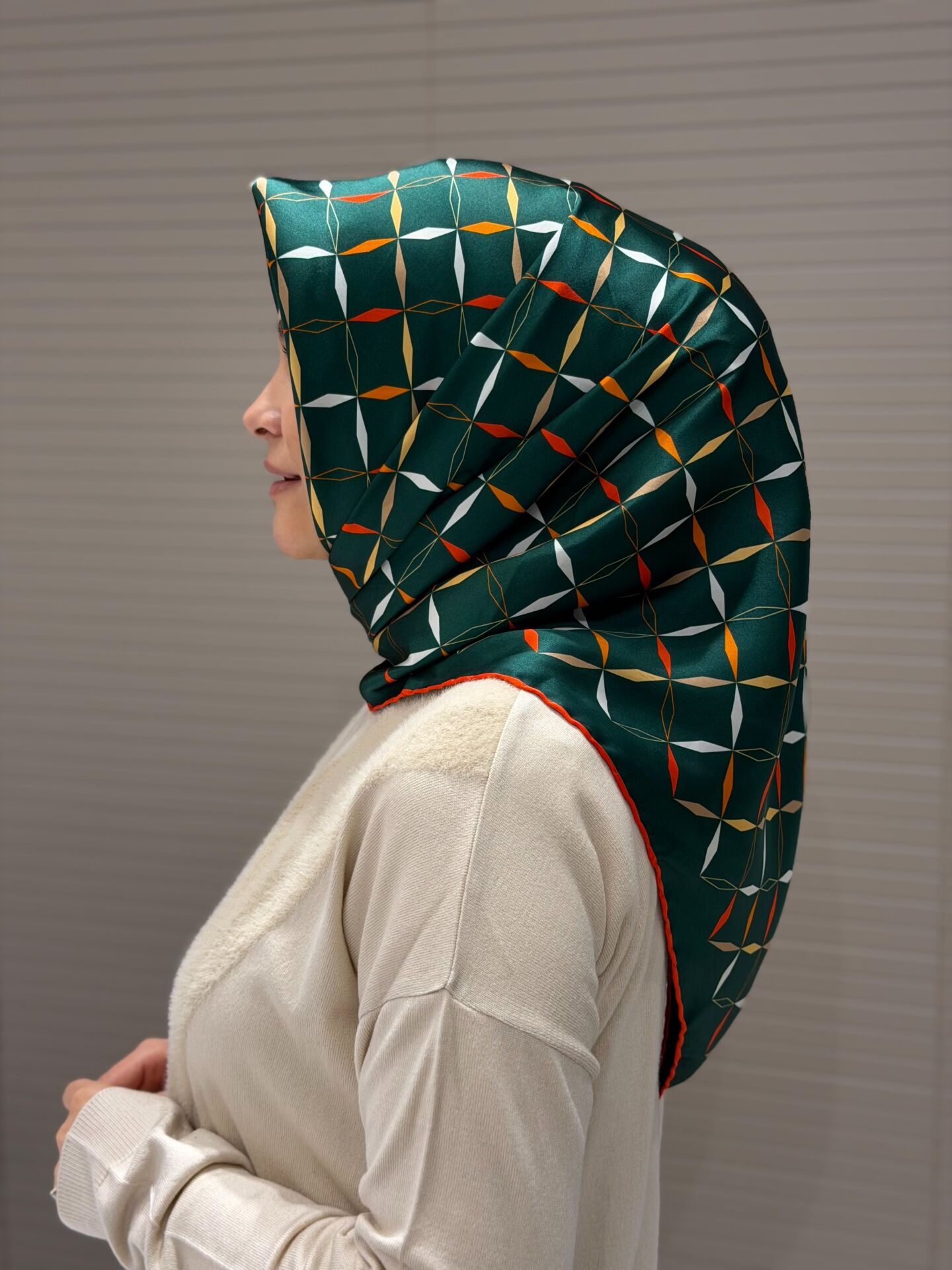 LA BOUTİQUE SURA İPEK EŞARP