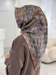 AKER SURA İPEK EŞARP