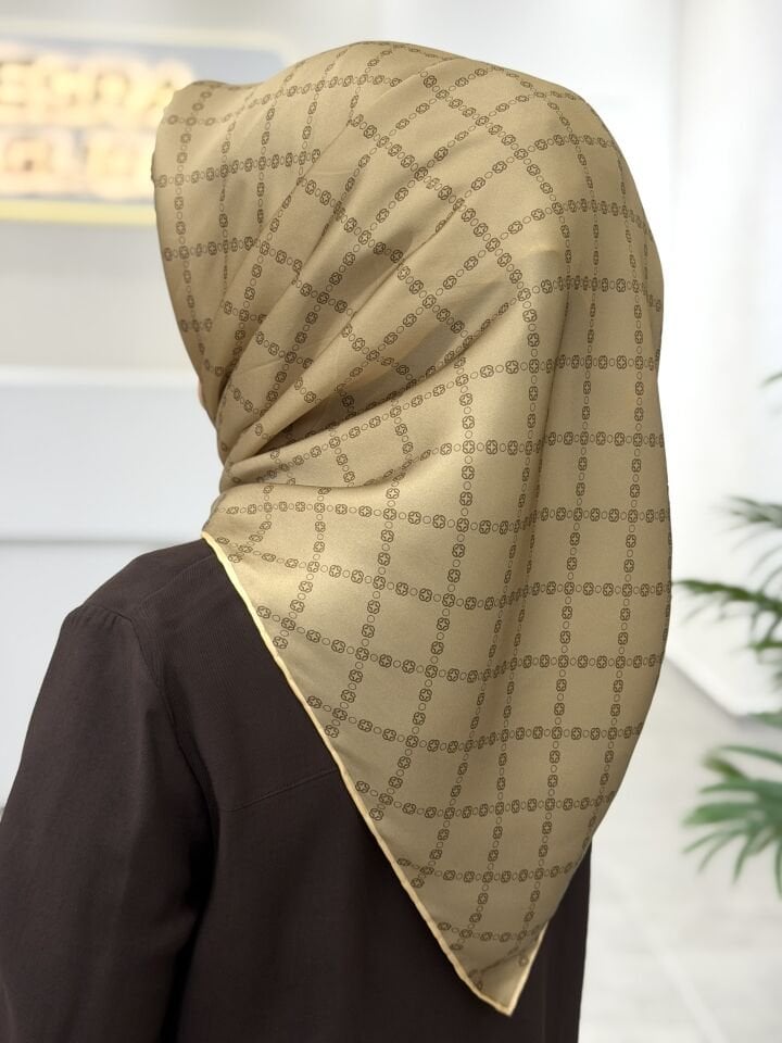 AKER SURA İPEK EŞARP