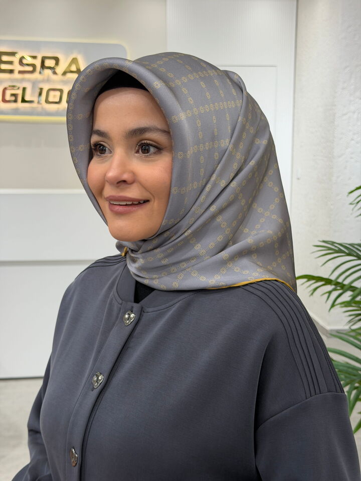 AKER SURA İPEK EŞARP