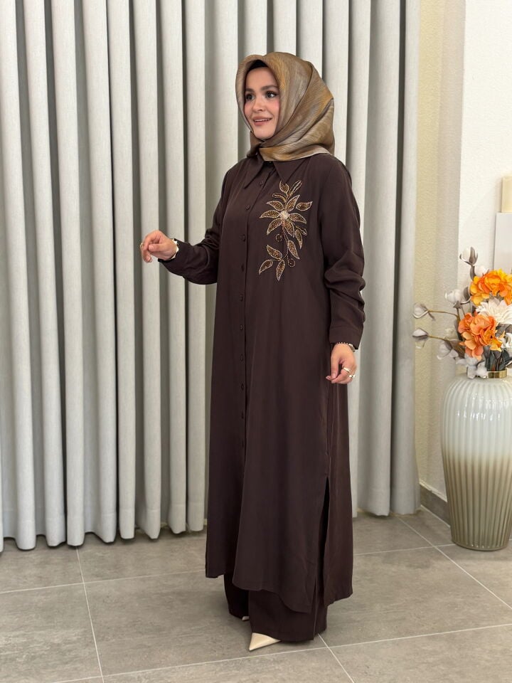 AYŞE AKAY BONCUK İŞLEMELİ TENCEL TAKIM KAHVERENGİ