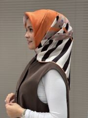 AKER SURA İPEK EŞARP