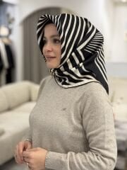 LA BOUTİQUE SURA İPEK EŞARP