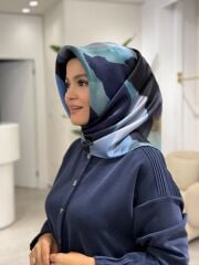 AKER SURA İPEK EŞARP