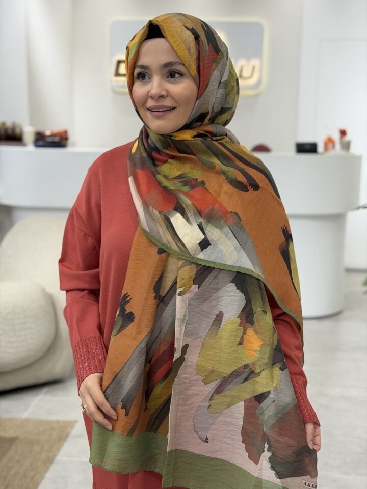 AKER LİORA ŞAL
