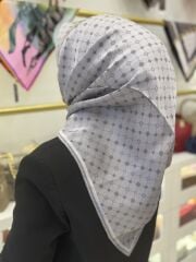 AKER SURA İPEK EŞARP