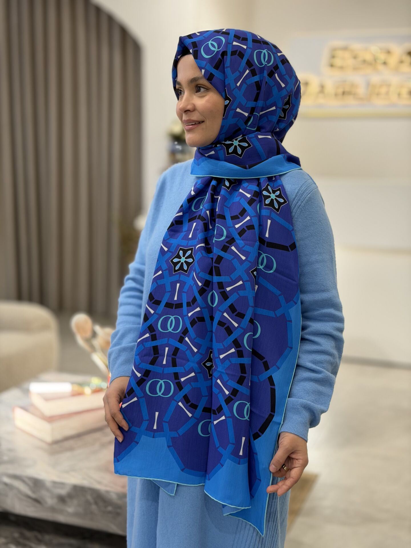 İMANNOOR FLOŞ VİSKON ŞAL LACİVERT