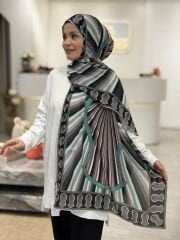 İMANNOOR SEVGİLİ'NİN AYAK İZİ İPEK ŞAL